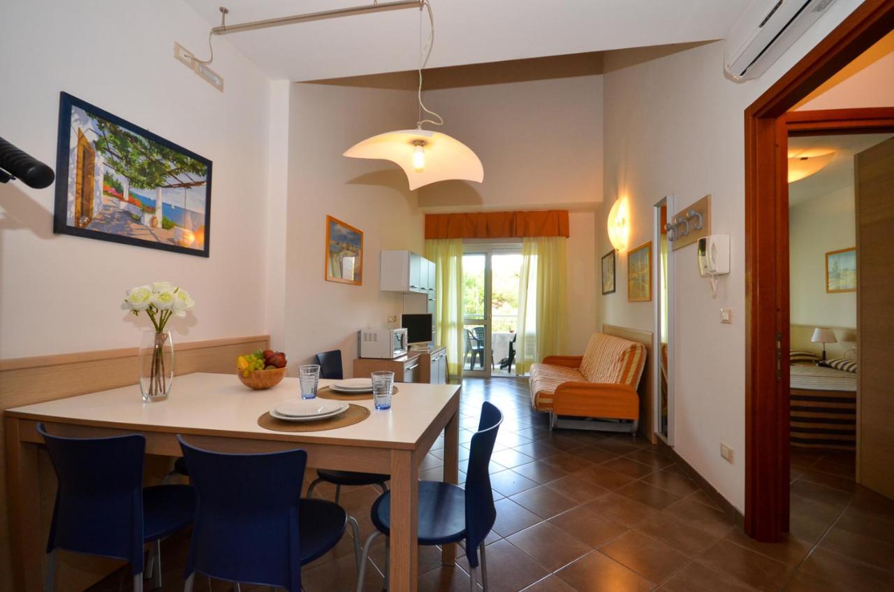 Residenza Al Parco Lejlighedshotel Bibione Eksteriør billede