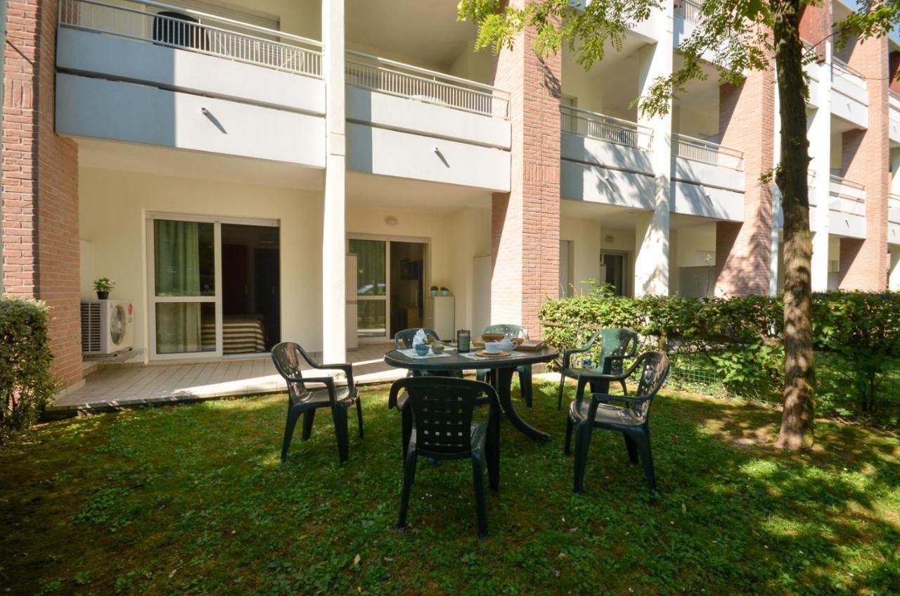 Residenza Al Parco Lejlighedshotel Bibione Eksteriør billede
