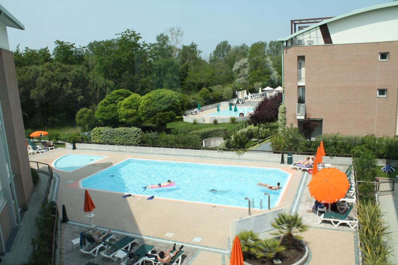 Residenza Al Parco Lejlighedshotel Bibione Eksteriør billede
